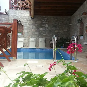 Amazon Petite Selçuk